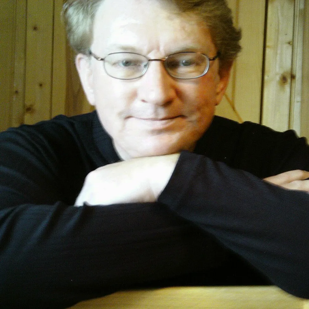 Rob Bignell, Editor/Author